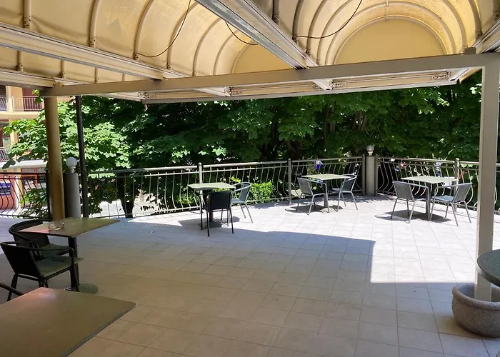 アパート Above *