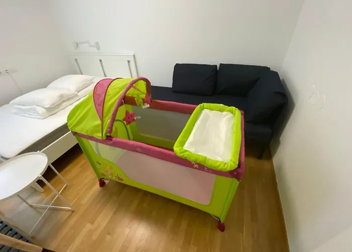 アパート Above ブレッド